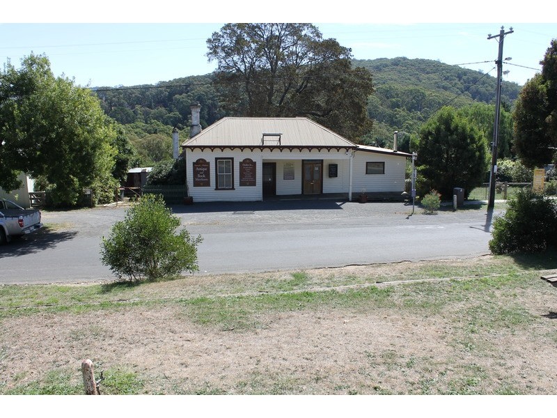 15 Martin Street, Blackwood VIC 3458