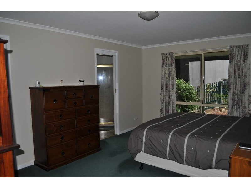 65 Acacia Avenue, Dales Creek VIC 3341