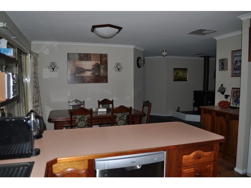 65 Acacia Avenue, Dales Creek VIC 3341