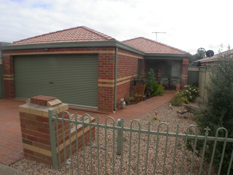 4 Gaynor Street, Bacchus Marsh VIC 3340