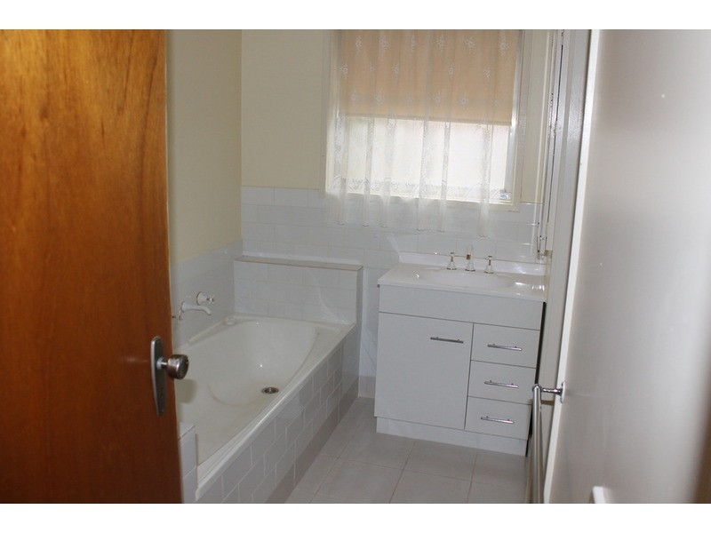 71 Shea  Street, Bacchus Marsh VIC 3340