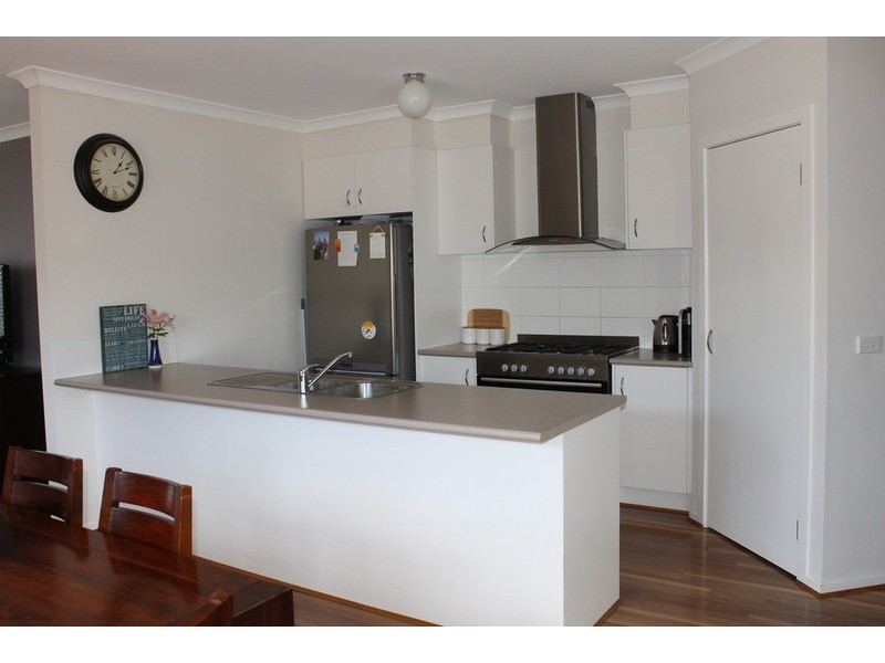 1 Fourth Mews, Maddingley VIC 3340