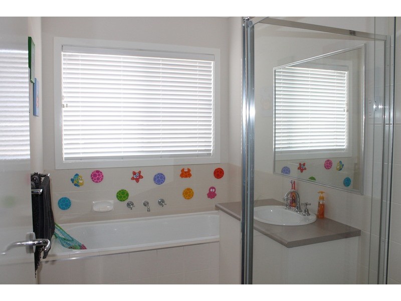 1 Fourth Mews, Maddingley VIC 3340