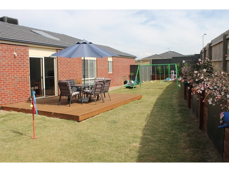 1 Fourth Mews, Maddingley VIC 3340