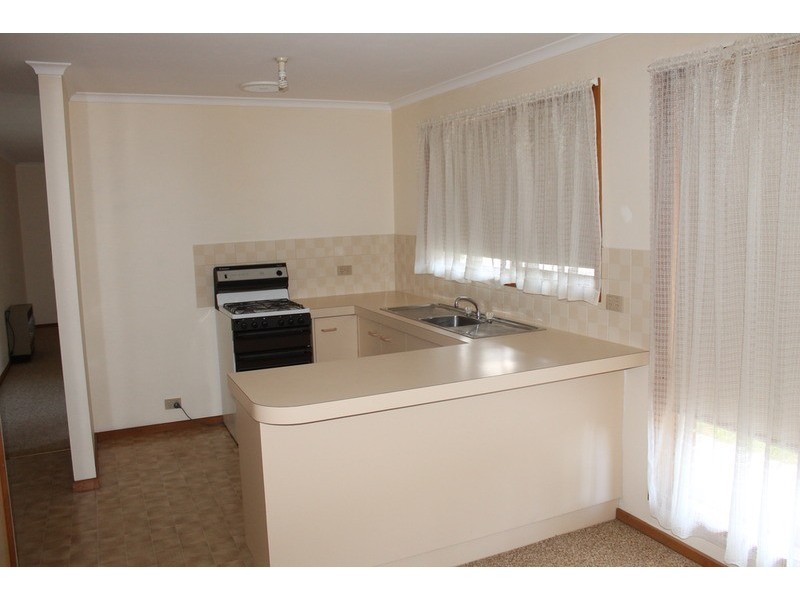 7/8 Simpson Street, Bacchus Marsh VIC 3340