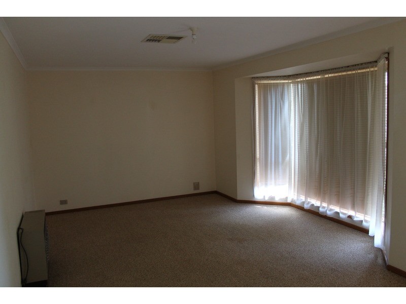 7/8 Simpson Street, Bacchus Marsh VIC 3340