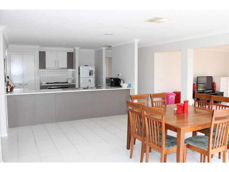 11 Sonny Close, Bacchus Marsh VIC 3340