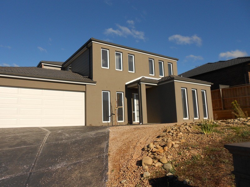 8 Maisie  Court, Bacchus Marsh VIC 3340