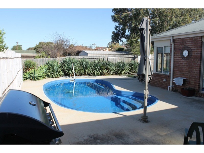 8 Hartley Court, Bacchus Marsh VIC 3340