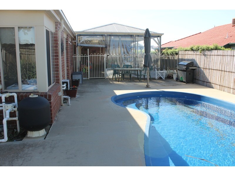 8 Hartley Court, Bacchus Marsh VIC 3340