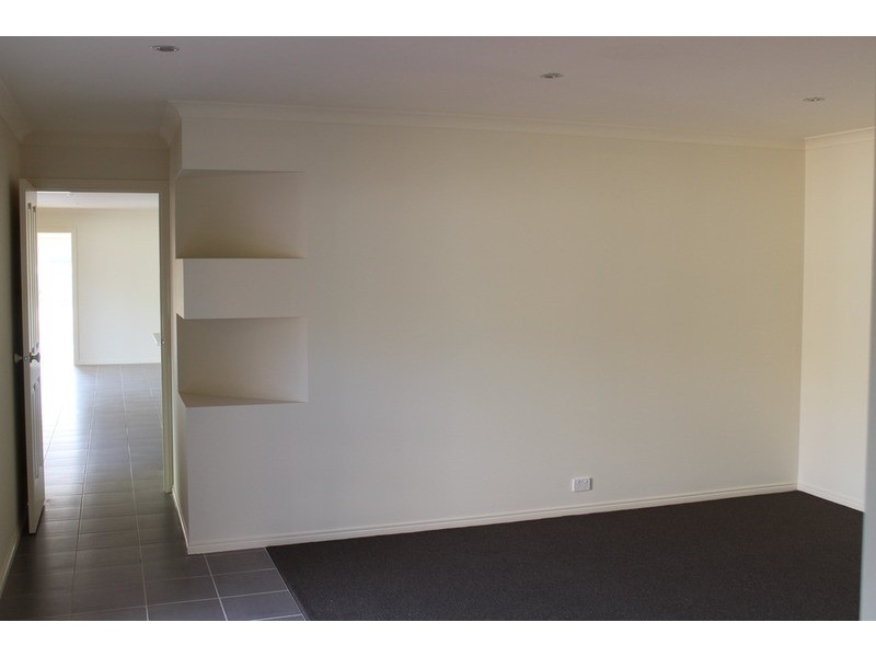 61 Nelson Street, Darley VIC 3340