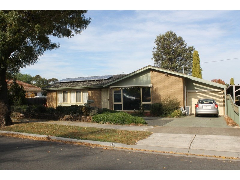 15 Manor Street, Bacchus Marsh VIC 3340