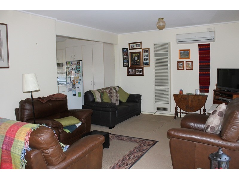 15 Manor Street, Bacchus Marsh VIC 3340