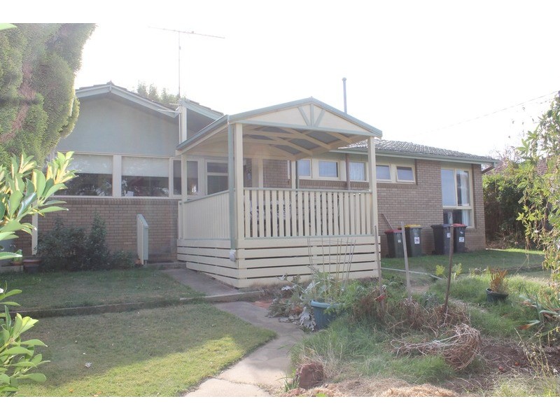 15 Manor Street, Bacchus Marsh VIC 3340