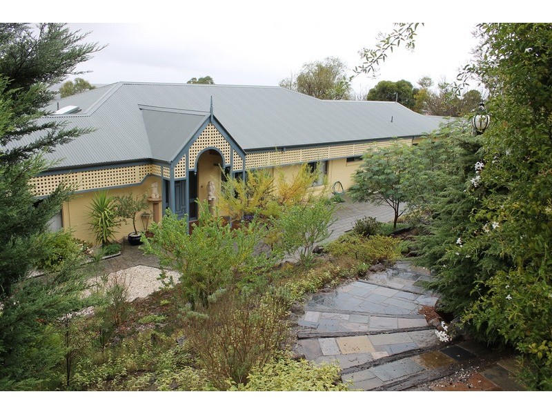 19 Banadell Avenue, Bacchus Marsh VIC 3340