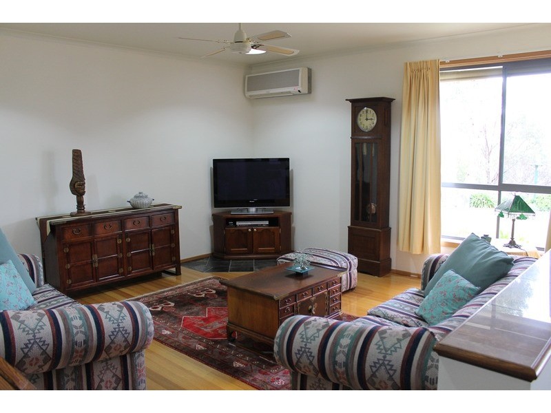 19 Banadell Avenue, Bacchus Marsh VIC 3340