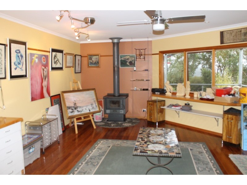 19 Banadell Avenue, Bacchus Marsh VIC 3340