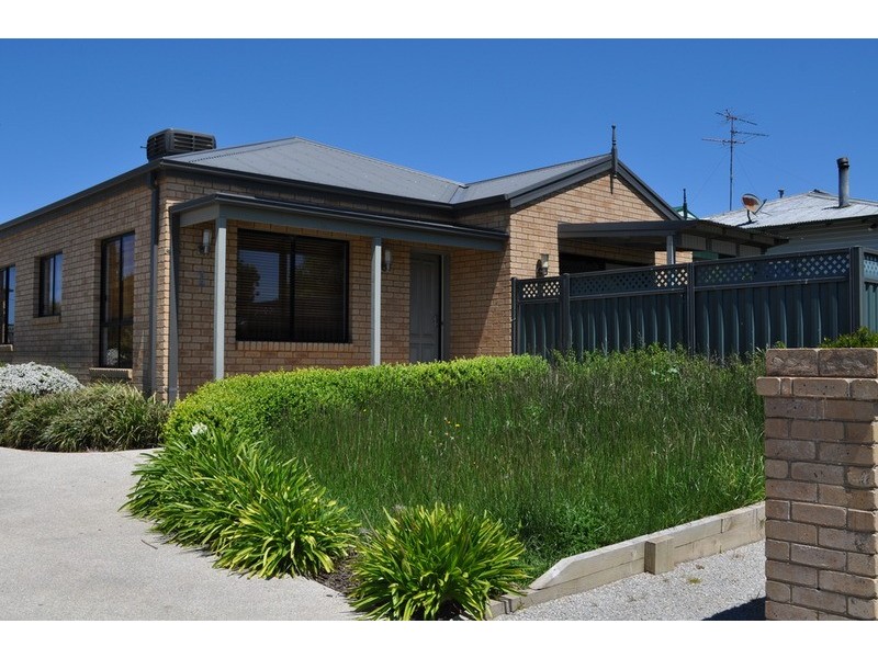 1/23 Atkinson Street, Ballan VIC 3342