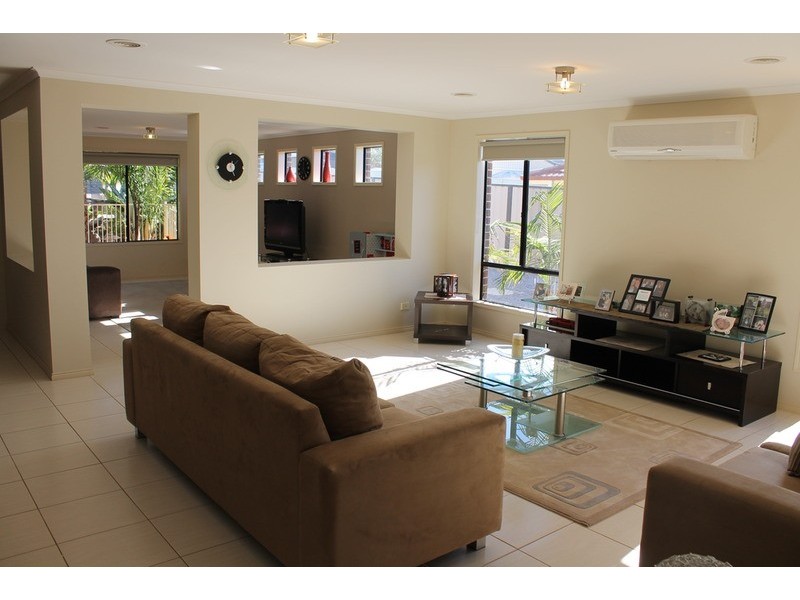 42 Grantleigh Drive, Bacchus Marsh VIC 3340