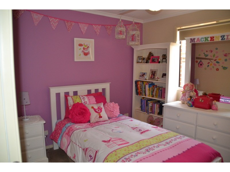 42 Grantleigh Drive, Bacchus Marsh VIC 3340