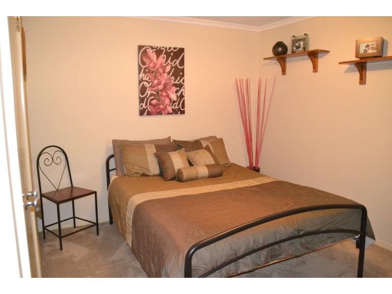 42 Grantleigh Drive, Bacchus Marsh VIC 3340