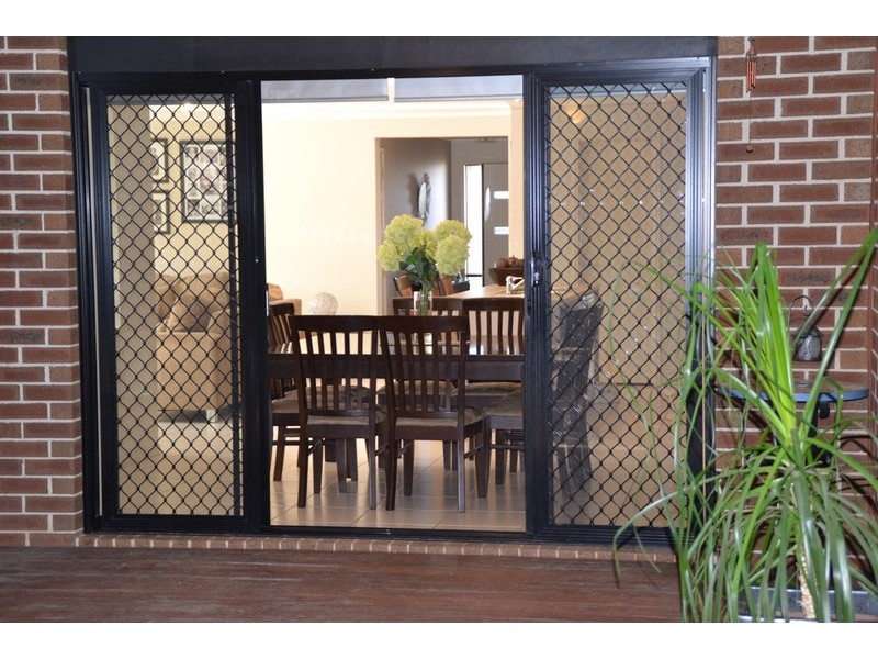 42 Grantleigh Drive, Bacchus Marsh VIC 3340