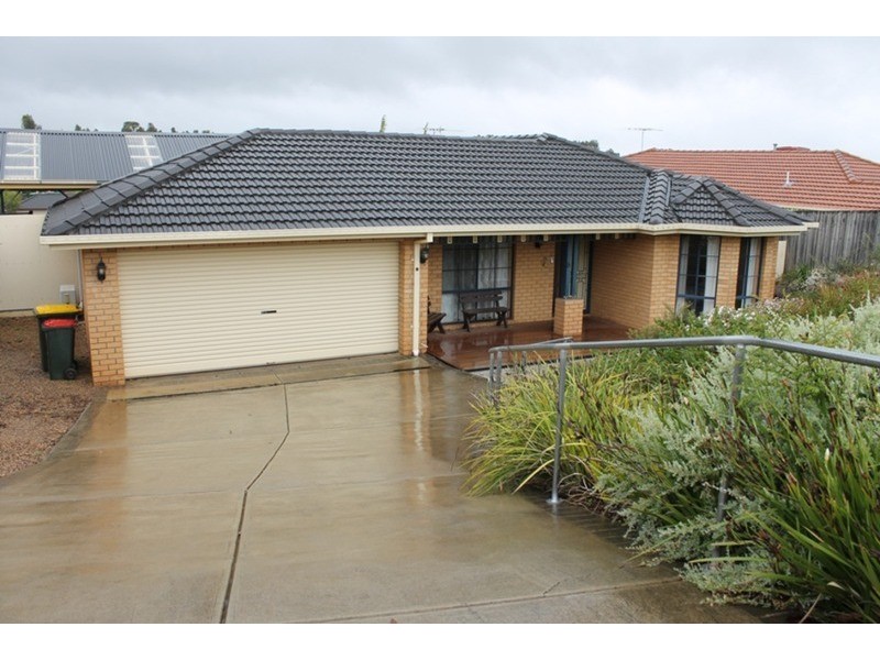 8 Dunn Court, Bacchus Marsh VIC 3340