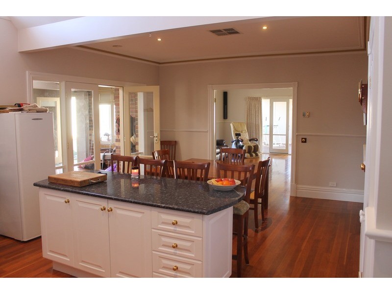 4 Maddison Circuit, Bacchus Marsh VIC 3340