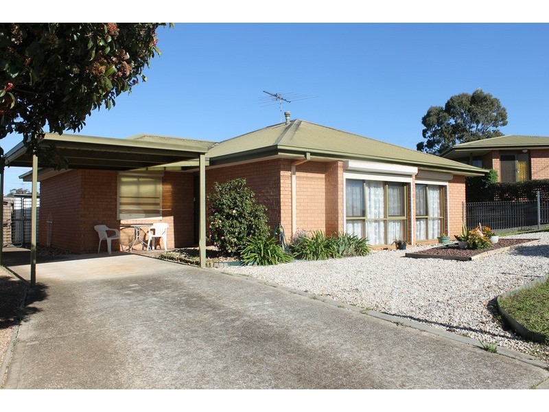 1/7 Taylor Drive, Darley VIC 3340