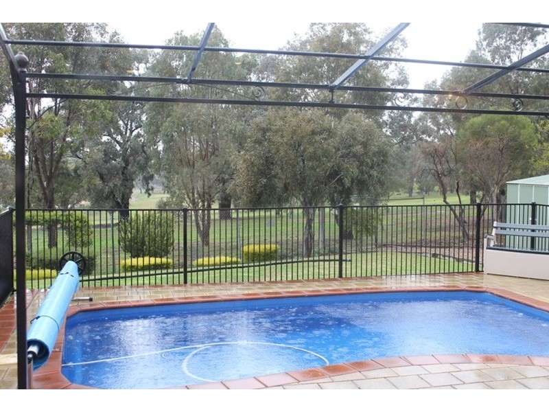 28 St Andrews Way, Bacchus Marsh VIC 3340