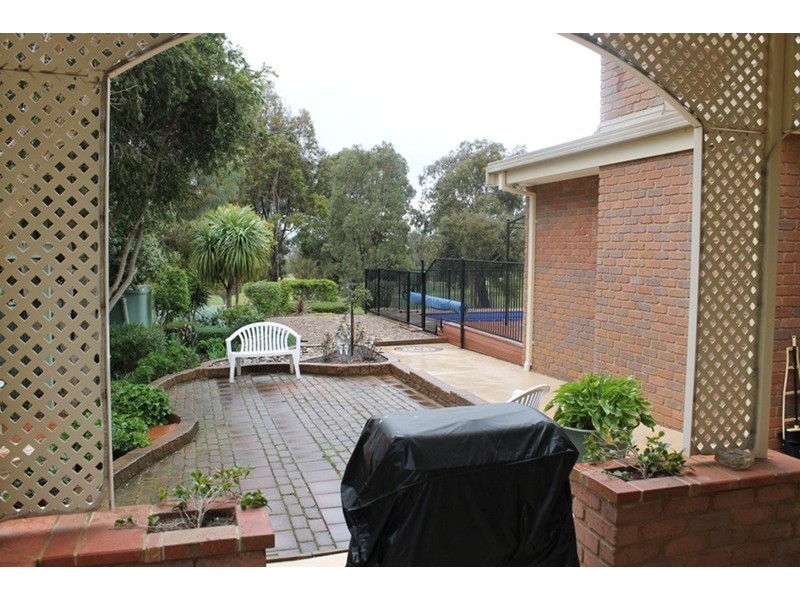 28 St Andrews Way, Bacchus Marsh VIC 3340