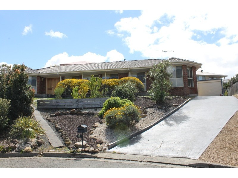 3 Urquhart Court, Bacchus Marsh VIC 3340