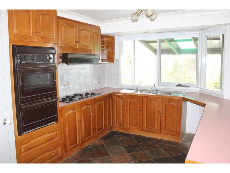 11 Medway Court, Darley VIC 3340