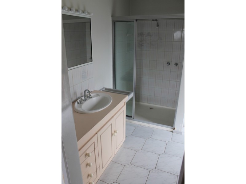 11 Medway Court, Darley VIC 3340