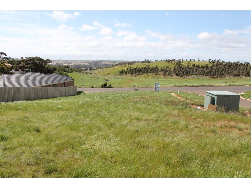 26 Ramsay Crescent, Darley VIC 3340