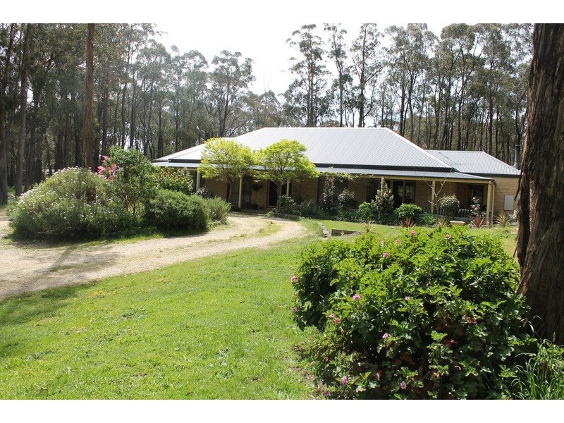 151 Dales Creek Avenue, Dales Creek VIC 3341