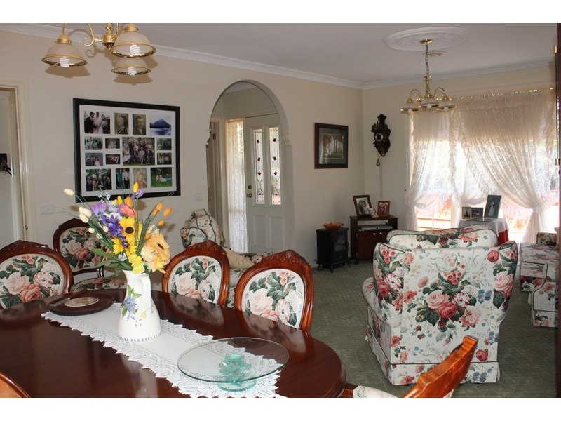 6 Rae Court, Darley VIC 3340