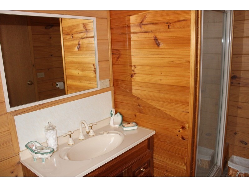 6 Rae Court, Darley VIC 3340