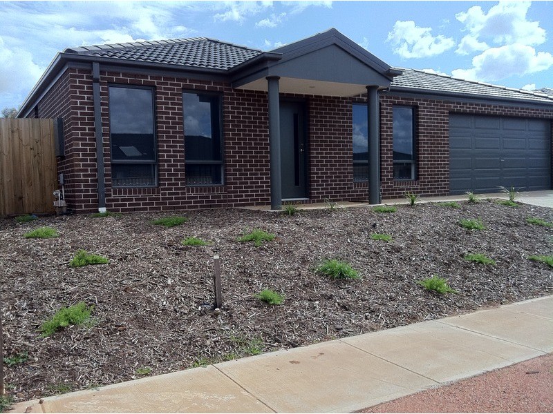 17 Burbidge Drive, Bacchus Marsh VIC 3340