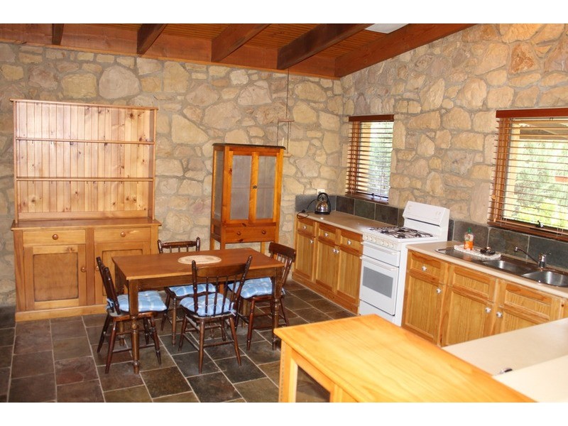 17 Dickie Street, Bacchus Marsh VIC 3340