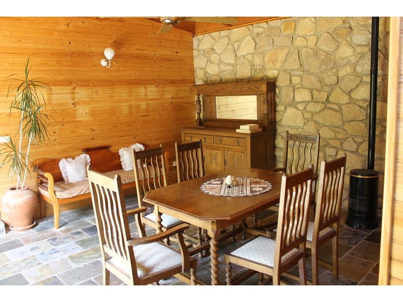 17 Dickie Street, Bacchus Marsh VIC 3340