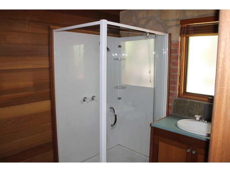 17 Dickie Street, Bacchus Marsh VIC 3340