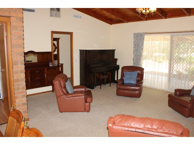 5 McDonald Court, Bacchus Marsh VIC 3340