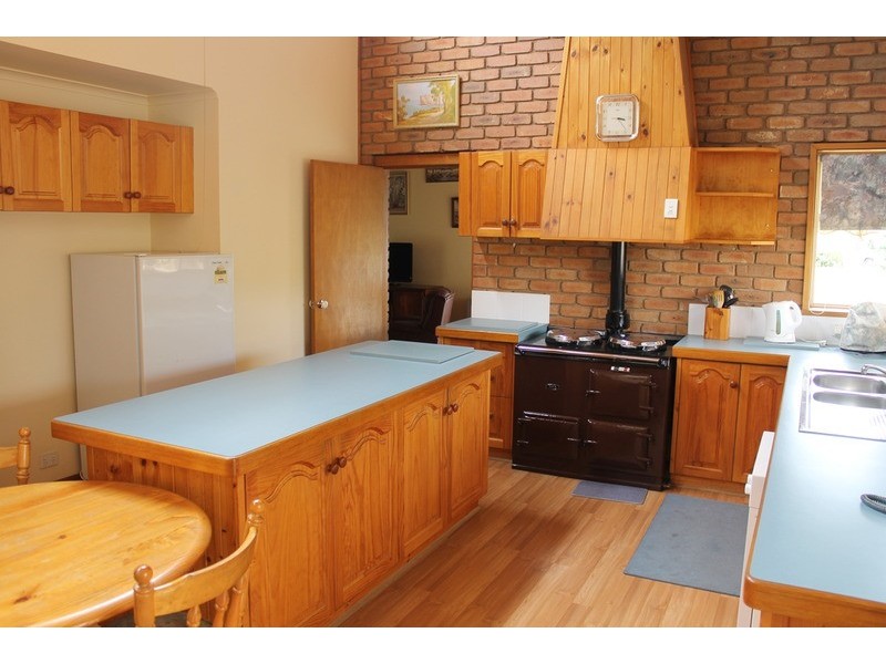 5 McDonald Court, Bacchus Marsh VIC 3340