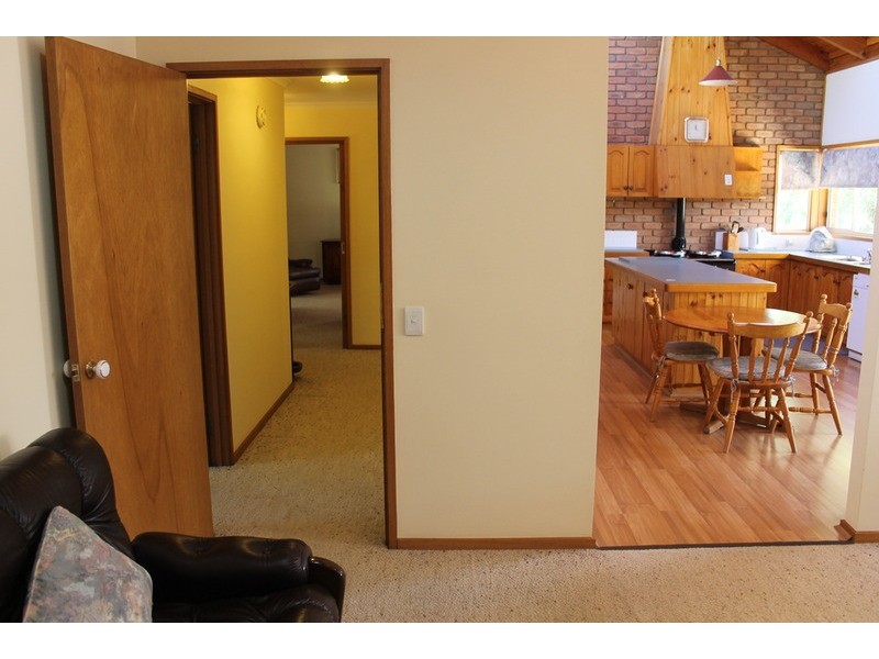 5 McDonald Court, Bacchus Marsh VIC 3340