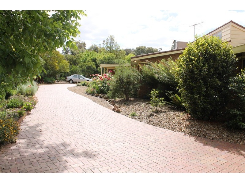 5 McDonald Court, Bacchus Marsh VIC 3340