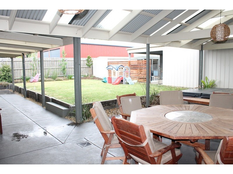 14 Grantleigh Drive, Darley VIC 3340