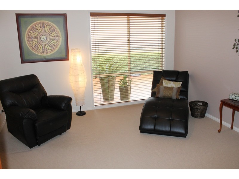 39 Manning  Boulevard, Bacchus Marsh VIC 3340