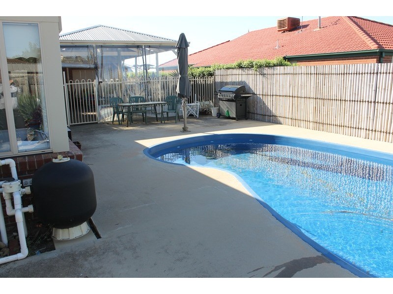 8 Hartley Court, Bacchus Marsh VIC 3340