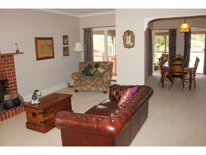 5 Cairns Drive, Bacchus Marsh VIC 3340